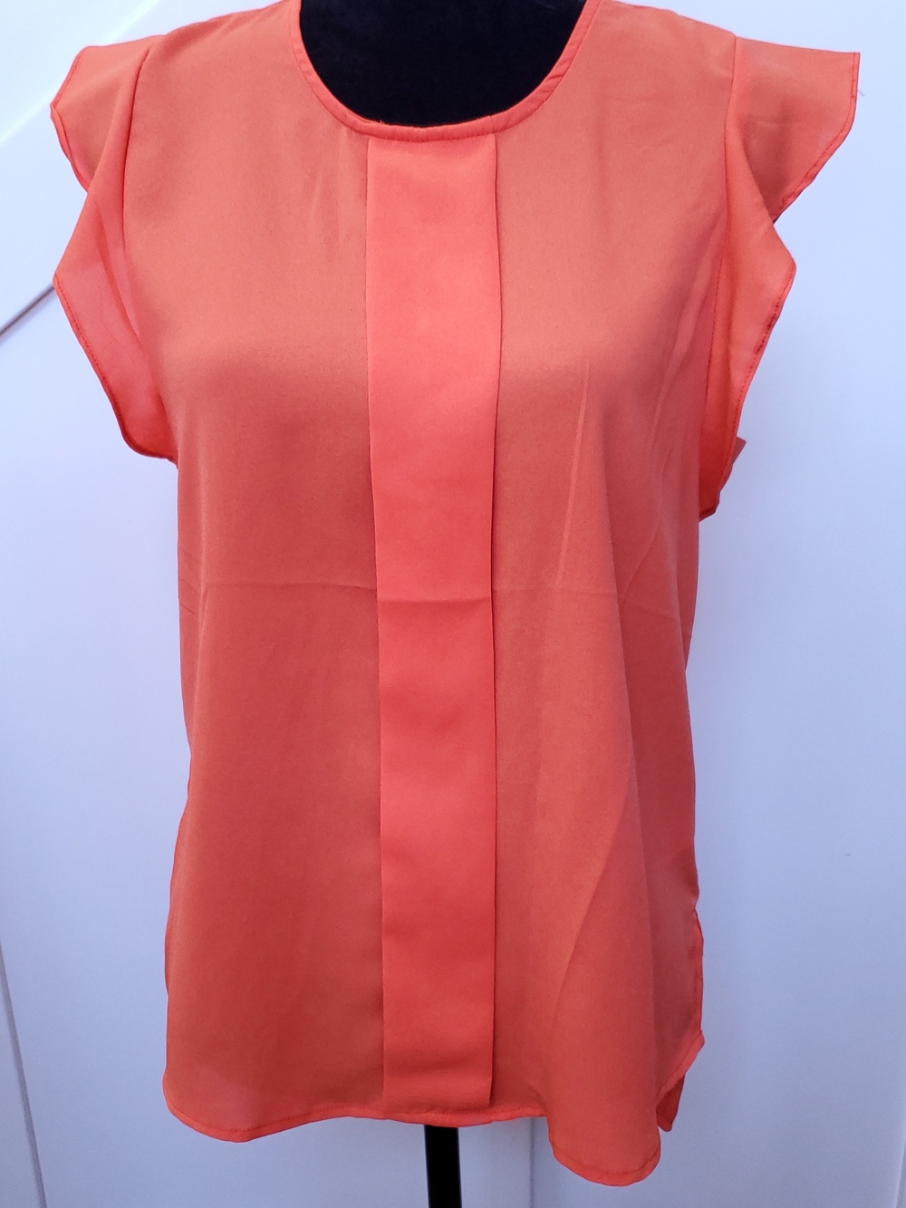 Le Temps Des Cerises Coral-Orange Pleated Cap-Sleeve Blouse